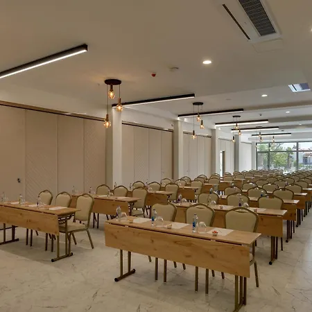 Dedeman Guere Nurhayat Thermal Resort&spa 5*